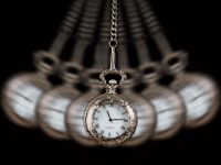 Swinging Watch
